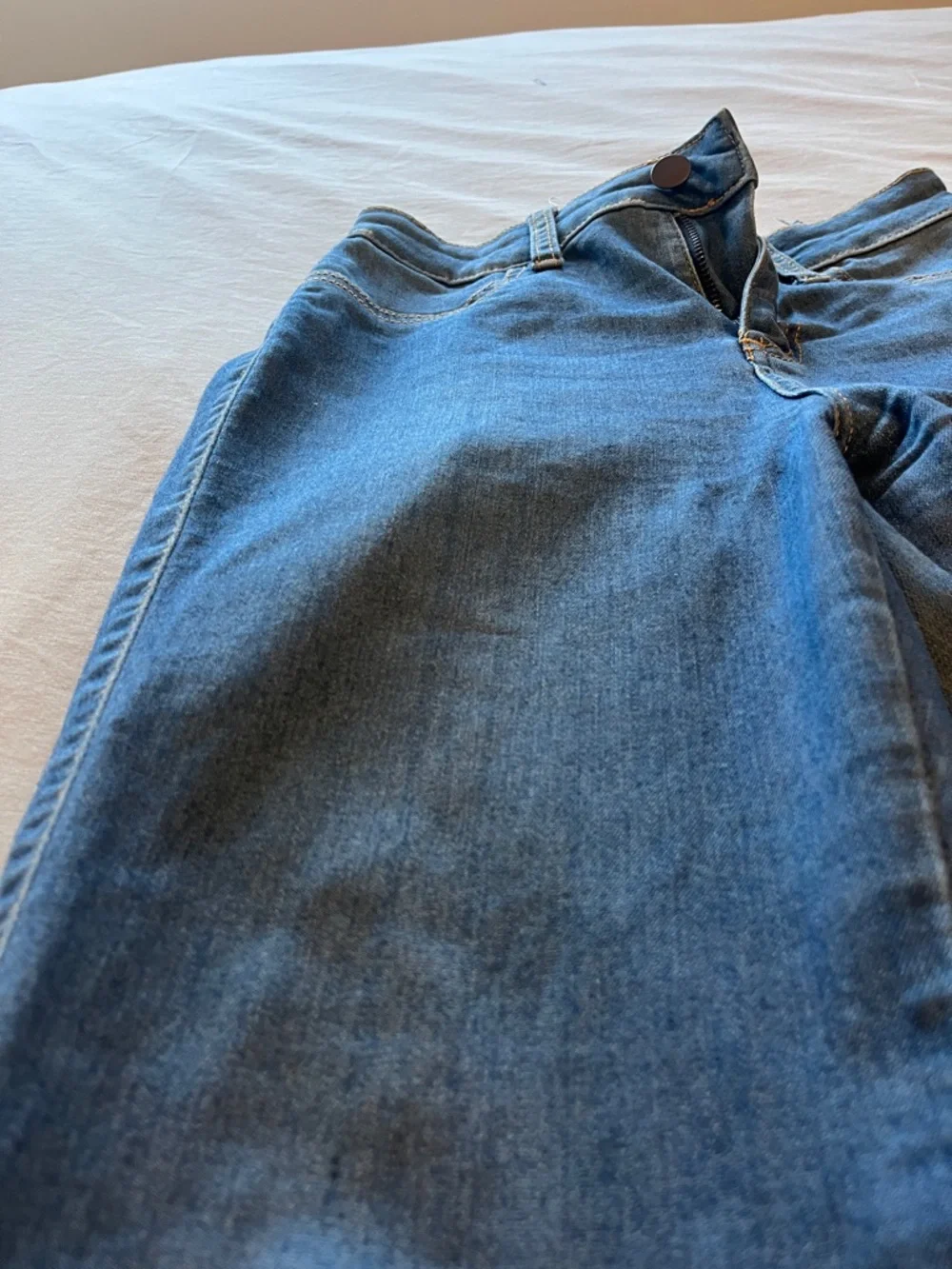 Classic Blue High-Waist Jeans - Picture 9 of 9